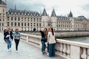 18trav paris revolution bfkg superjumbo (1)